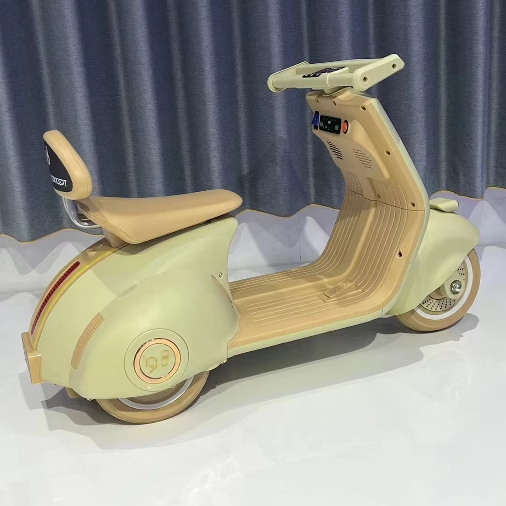 دراجة فيسبا مع الضوء والصوت 