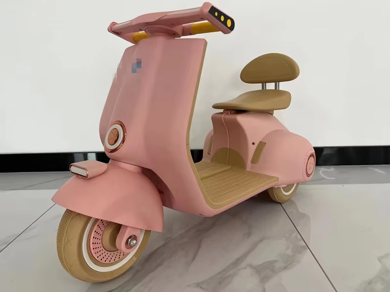 دراجة فيسبا مع الضوء والصوت 