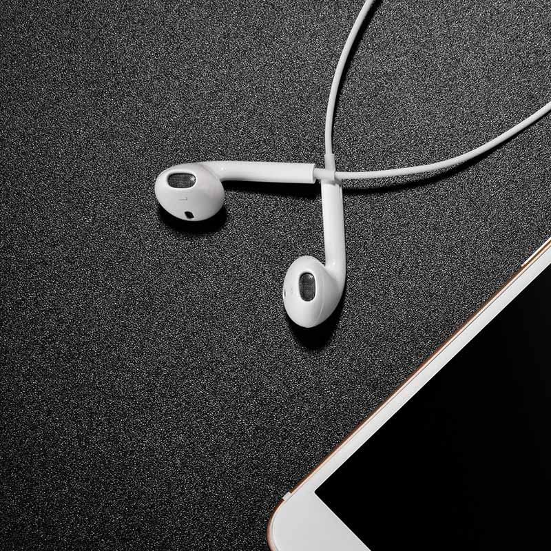 EAR PHONE WIRED HOCO